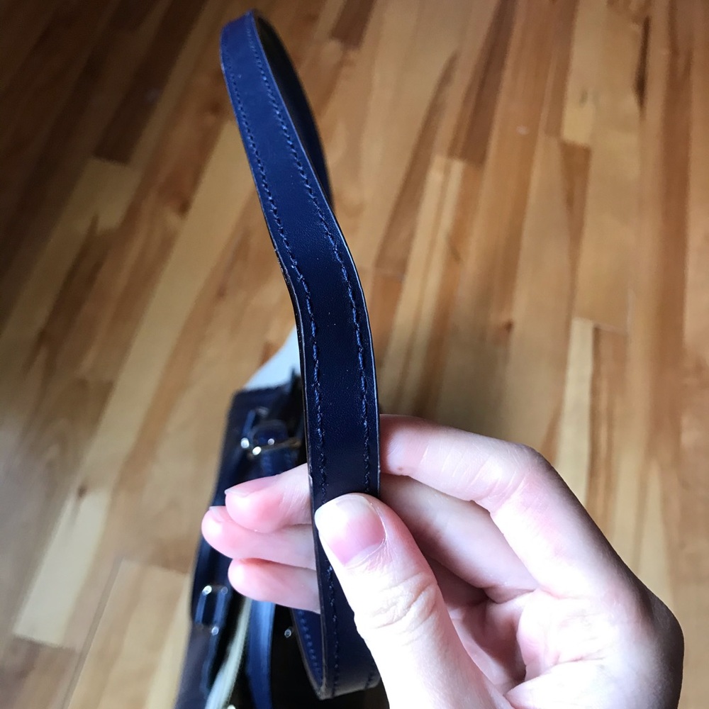 Kate Spade Purse - Picture 2 of 6